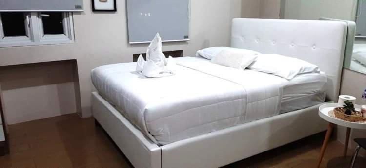 Zg-150Newport Daire Manila Dış mekan fotoğraf